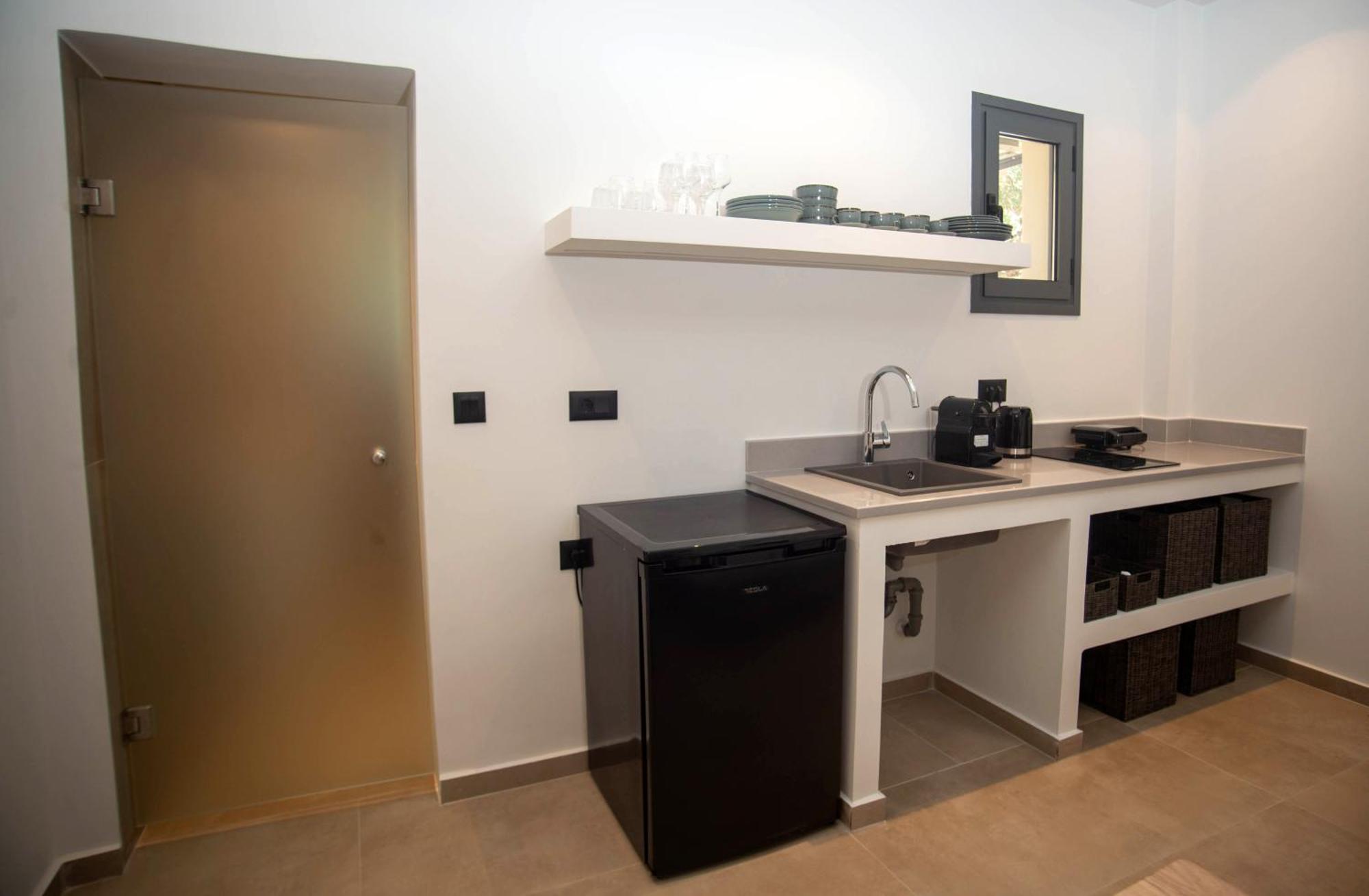 Marea Luxury Suites - Tramontana Коритион Экстерьер фото